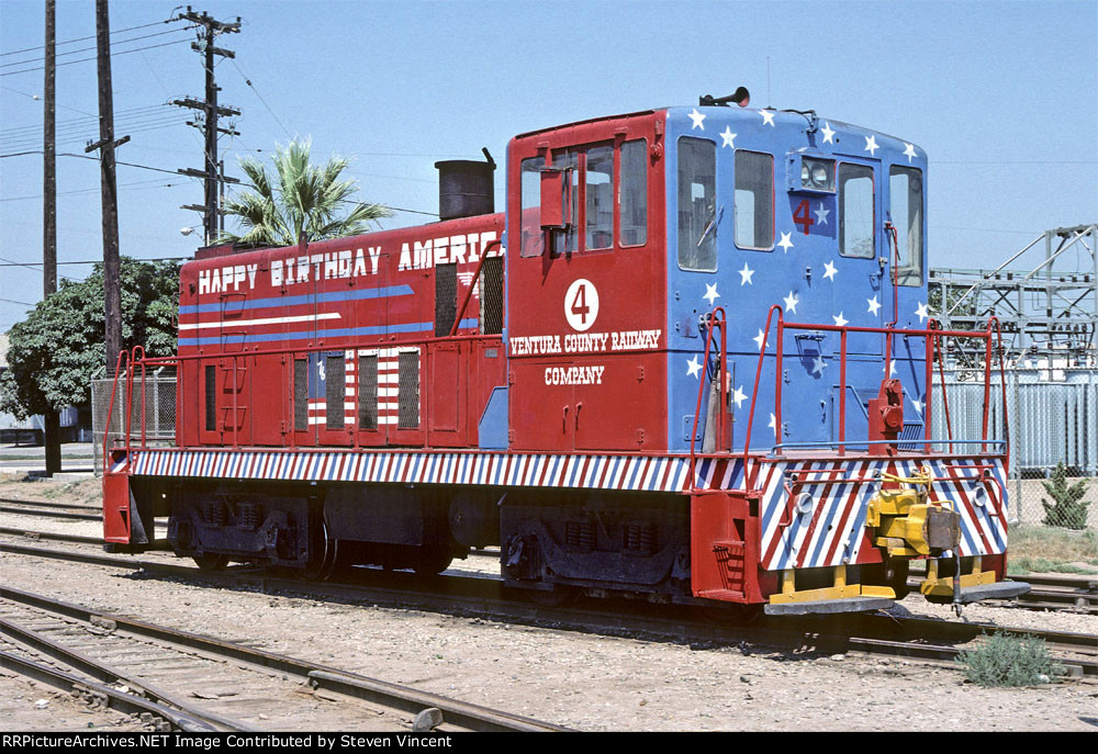 Ventura Ccounty Railway GE 70Ton #4 in R-W-B